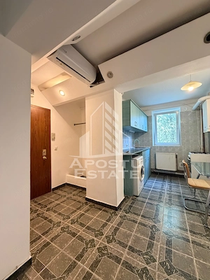Apartament cu 2 camere de închiriat, Pet friendly - Ultracentral - imagine 2