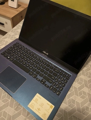 Vand laptop Asus VivoBook 15, Intel i3