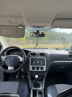 Ford Focus 1.6 16V 116cp - imagine 4