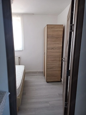 Inchiriez apartament cu doua camere plus sufragerie in Decebal - imagine 3