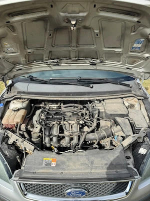 Ford Focus 1.6 16V 116cp - imagine 6