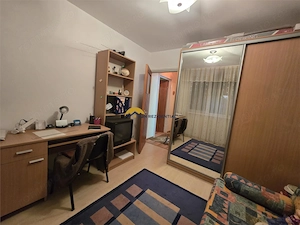 Bracoveanu-Zona Izvoare,apartament 3 camere, boxa - imagine 13