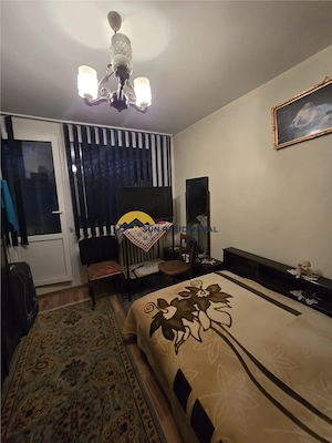 Bracoveanu-Zona Izvoare,apartament 3 camere, boxa - imagine 9