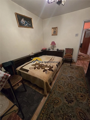 Bracoveanu-Zona Izvoare,apartament 3 camere, boxa - imagine 5