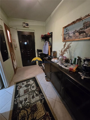 Bracoveanu-Zona Izvoare,apartament 3 camere, boxa - imagine 15