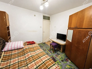 Apartament cu 2 camere decomandate si pivnita zona Semaforului - imagine 4