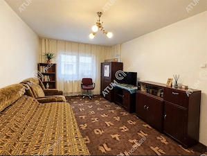 Apartament cu 2 camere decomandate si pivnita zona Semaforului - imagine 11
