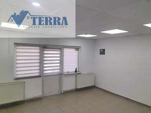 Închiriez spaţiu multifuncţional, zonă centrală. - imagine 2