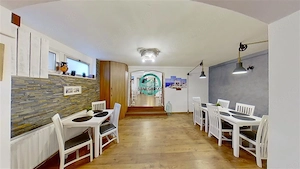 Inchiriez spatiu comercial pretabil pentru restaurant, bar, fast-food
