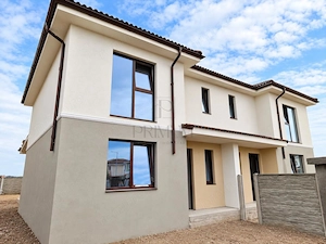 DUPLEX IN ZONA BUNA - PERSONALIZARE INTERIOARA - BINE COMPARTIMENTAT