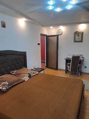 Închiriez apartament  - imagine 2