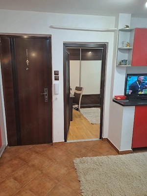 Închiriez apartament  - imagine 3