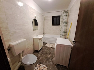 Închiriez apartament 2 camere decomandat +loc de parcare - imagine 2