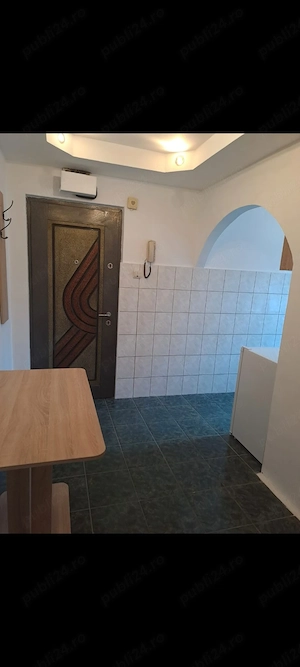 Închiriez apartament cu 2 camere în Reșița  - imagine 4
