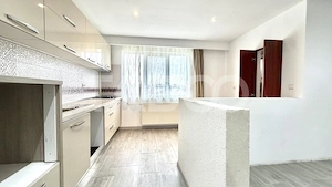 Apartament cu 3 camere de vanzare cu parcare Floresti - imagine 3