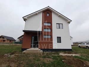 Casă individuală cu 4 camere în Tălmaciu – teren de 400 mp