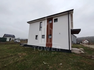 Casă individuală cu 4 camere în Tălmaciu – teren de 400 mp - imagine 9