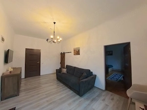 Inchiriere apartament cu 2 camere, Sighișoara, zonă centrală - imagine 2