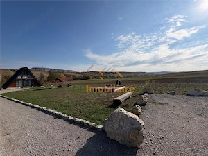COMPLEX DE CASE CU TEREN 9.587 MP | LOCALITATEA HOTAR | BIHOR - imagine 18