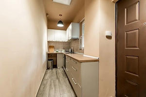 Apartament cu 2 camere vis-a-vis de Campusul Goldiș - imagine 5