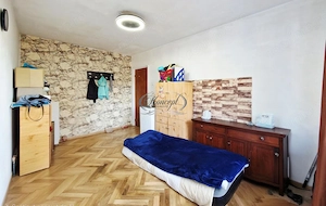 Apartament de 88 mp cu centrala proprie - imagine 8