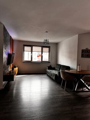 Proprietar | Vând apartament 2 camere, modern, zona BMW - imagine 3