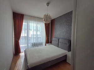 Vând apartament  3 camere, cu parcare privată, în apropiere de Prima Shops Oradea  - imagine 9