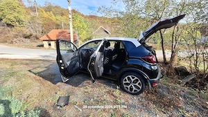 Vand auto Renault Captur, 2019, 76000 km - imagine 2