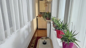 Vand apartament 3 camere decomandat in Deva, zona ultracentrala (I. Maniu), suprafata utila 67,64 mp - imagine 3