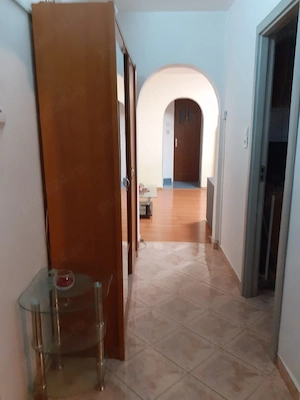 proprietar închiriez apartament cu trei camere semidecomandat in Bacău  - imagine 3