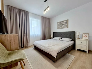 Apartament SUPERB 2 cam 53mp + 40mp CURTE PRIVATĂ + Parcare - MOBILAT LUX - 112.000  - imagine 4