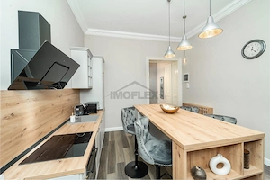 Apartament 3 camere cladire istorica Piata Unirii - imagine 2