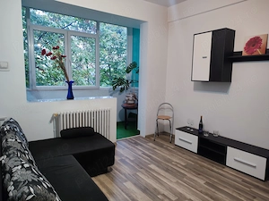 Închiriez apartament 2 camere la 2 min.de metrou, centrala proprie și aer condiționat  - imagine 5