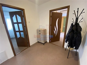 Apartament 3 camere decomandat Nicolina 1 Etaj intermediar - imagine 17