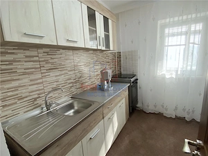 Apartament 3 camere decomandat Nicolina 1 Etaj intermediar - imagine 2