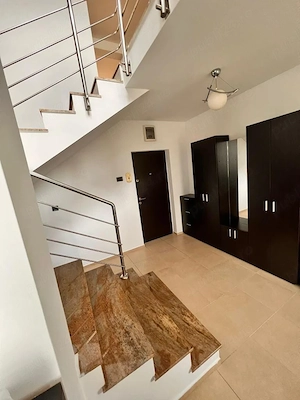Proprietar - Apartament 3 camere 103 mp, pe doua niveluri, bloc vila, terasa 15mp, garaj 15 mp - imagine 2