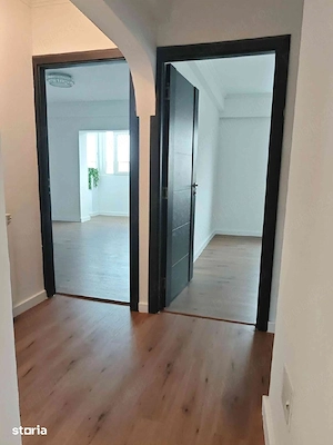 închiriez apartament cu 4 camere pentru activități digitale  - imagine 6