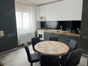 Apartament cu 2 camere DECOMANDAT, CURTE PROPRIE + Parcare, Calea Șagului - imagine 2