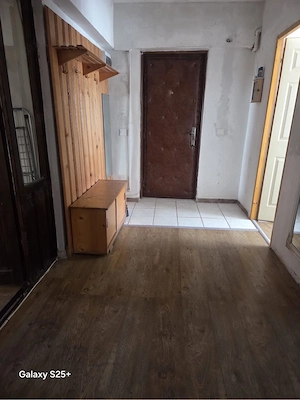 Apartament cu 3 camere complet decomandat situat in Iscroni (Hunedoara) - imagine 3
