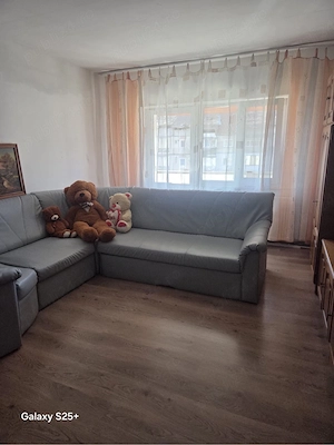 Apartament cu 3 camere complet decomandat situat in Iscroni (Hunedoara)