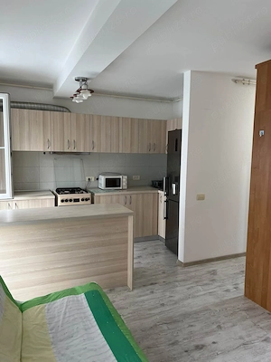 Garsoniera de închiriat, direct proprietar - Complet mobilata și utilata dormitor separat. - imagine 2