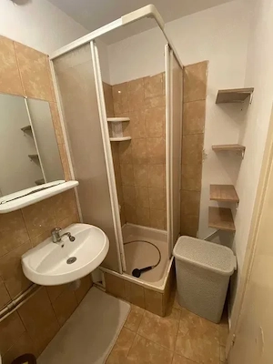 Iti doreai un apartament cu 1 camera decomandat etaj 2 din 4,aproape de Medicina? la 65.000 euro - imagine 2
