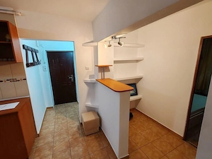 APARTAMENT 3 CAMERE CENTRAL MIOVENI - imagine 13