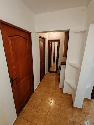 APARTAMENT 3 CAMERE CENTRAL MIOVENI - imagine 7