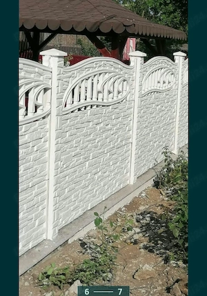 Prefabricate beton...placi și stâlpi 