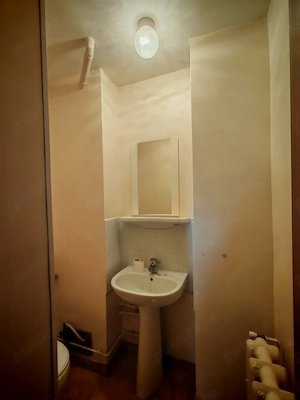 Republicii 64, 3 camere decomandate, etaj 3,  2 bai, 2 balcoane,mobilat si utilat,300 euro - imagine 6