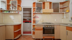 CASĂ ÎN ȘCHEI CU 4 CAMERE | 140 MP UTILI + DEMISOL ȘI TERASĂ - imagine 13