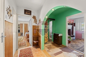 Apartament cu 3 camere de vânzare - zona Aurel Vlaicu