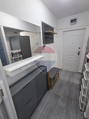 Apartament de inchiriat in centru Salontei - imagine 3