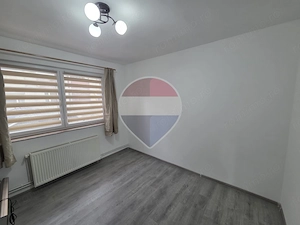 Apartament de inchiriat in centru Salontei - imagine 7